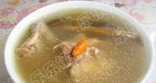 香菇雞骨湯