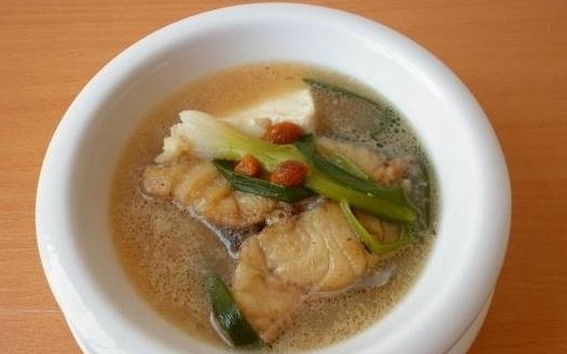 石斑魚燉豆腐