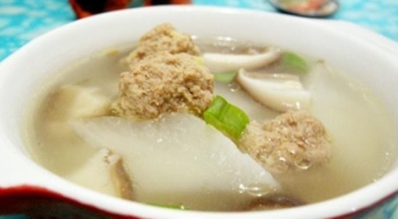 牛肉丸子蘿蔔湯