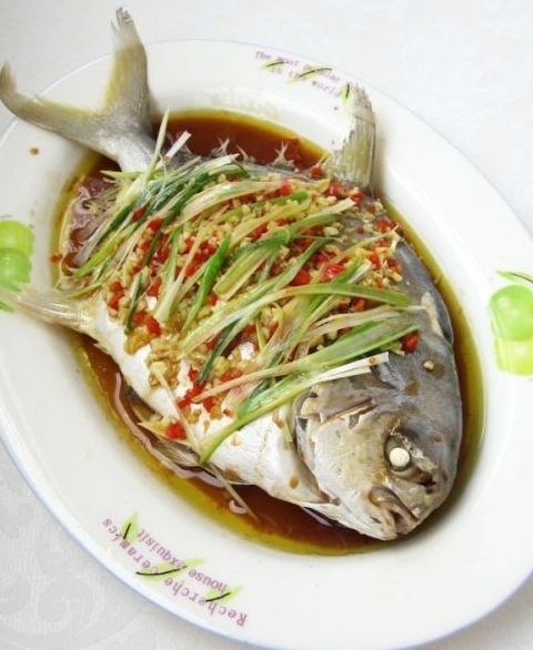 清蒸金鯧魚