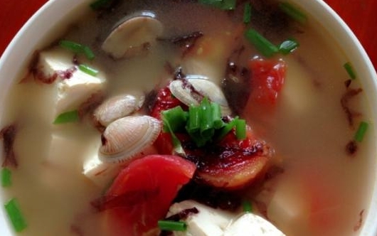 西紅柿豆腐蛤蜊湯
