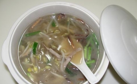 杏鮑豆芽暖胃湯