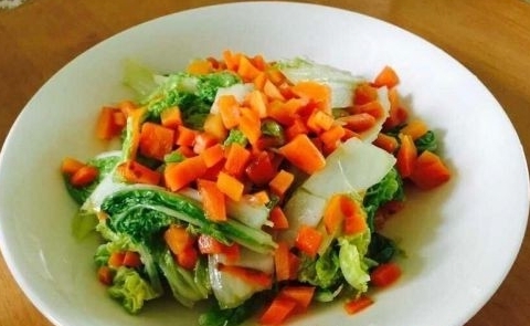 胡蘿蔔拌青菜