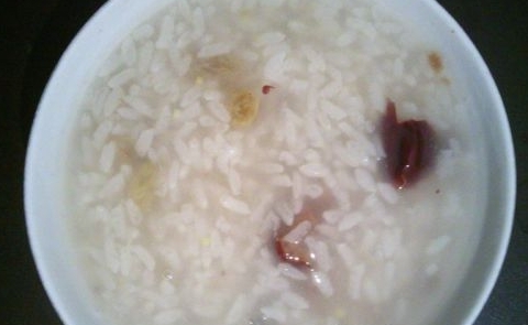 愛糯米食品紅棗葡萄乾糯米粥