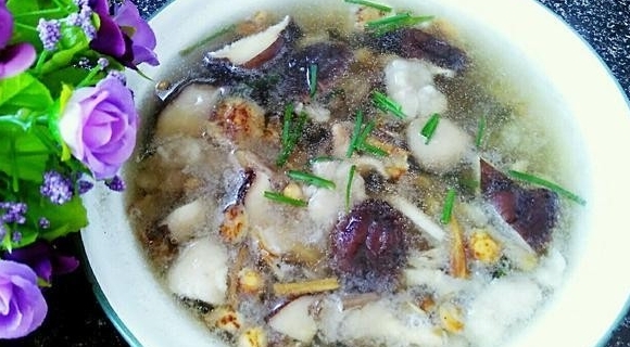 菌菇肉片湯
