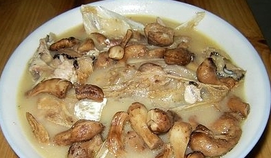 魚頭香菇湯