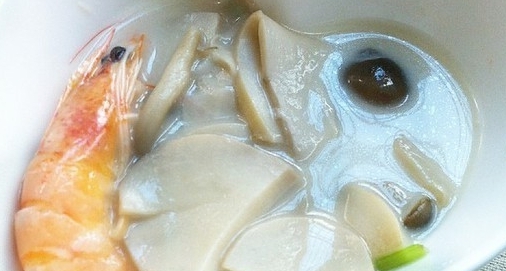 什菌海鮮湯