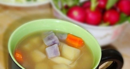 土豆胡蘿蔔湯