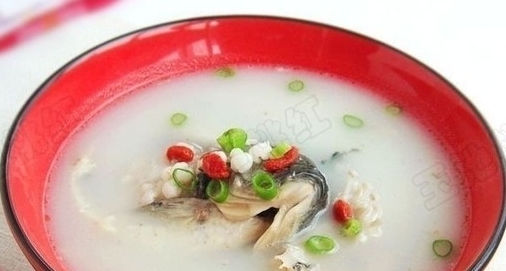 奶白鯽魚薏米湯