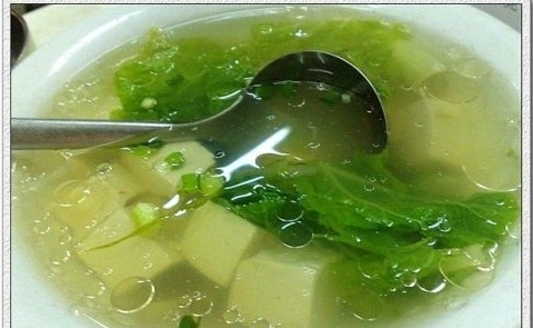 新白菜豆腐湯