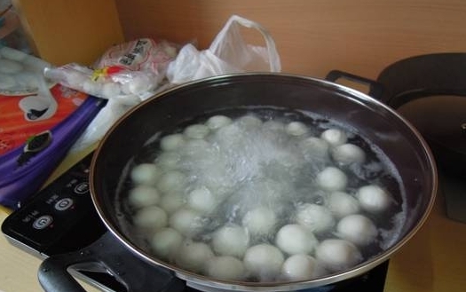 煮湯圓有哪些技巧，湯圓怎麼煮不破皮