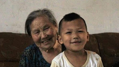湖南第一壽星122歲皮膚細膩無老年斑食飲食秘訣