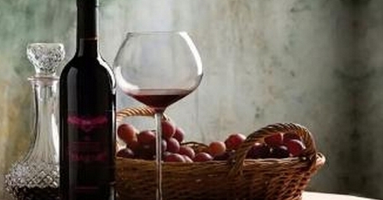 夏季保持純正葡萄酒營養和功效的小秘訣