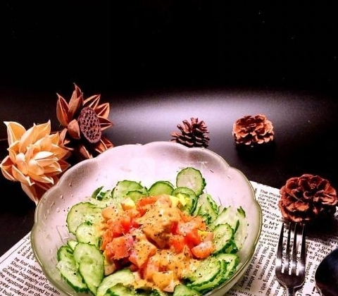 三文魚黃瓜沙拉