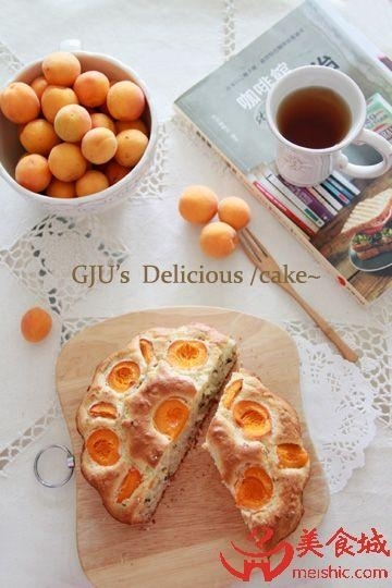 酸奶野杏蛋糕