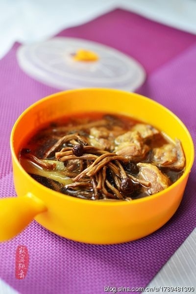 茶樹菇煲水鴨湯