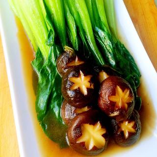 蘑菇油菜蕻煮蛋餃