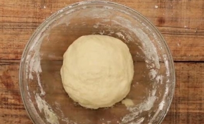 最簡單麵包做法：不用烤箱不用蒸，香甜又鬆軟，5塊錢做一鍋