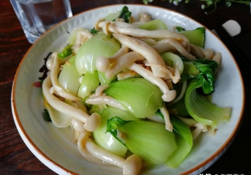 海鮮菇炒油菜