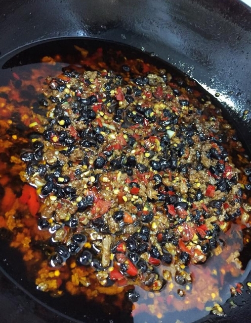 牛肉豆豉辣椒醬，拌飯、拌面就是好吃