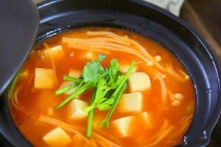 番茄金針菇豆腐湯的做法