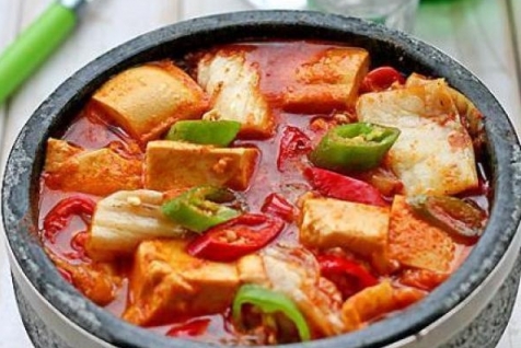辣白菜豆腐湯的做法