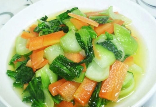 胡蘿蔔炒青菜的做法