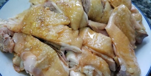 廣東香油雞的做法，又嫩又滑又好吃，香味很濃，味道很棒