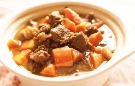 胡蘿蔔羊肉湯的做法