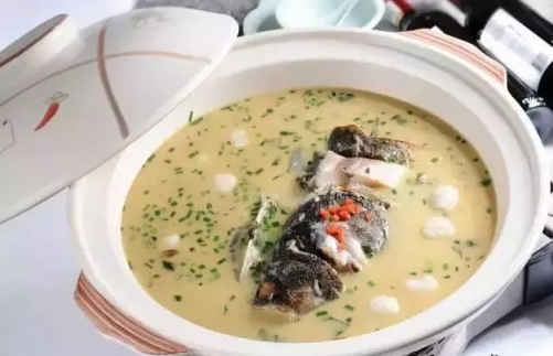 砂煲魚頭的做法，魚頭料理食譜