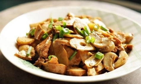 豆腐乾蘑菇炒肉片的做法