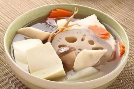 如何養成易瘦體質，蔬食豆腐養神煲的做法