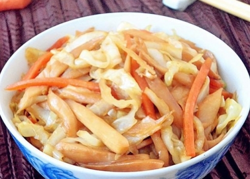 杏鮑菇炒圓白菜的做法