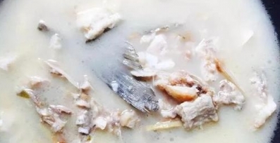 魚高湯的熬製方法，鮮美魚肉高湯做法推薦