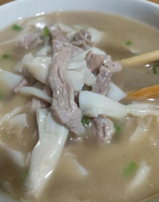 平菇瘦肉湯的做法，做法簡單，又能提升免疫力