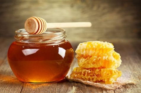 睡前喝氣味清香濃郁味道純真甜美的蜂蜜能減肥嗎