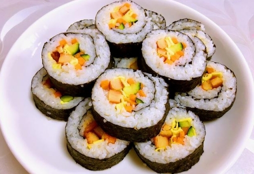 壽司的家常做法，營養搭配餐，小孩子超喜歡吃