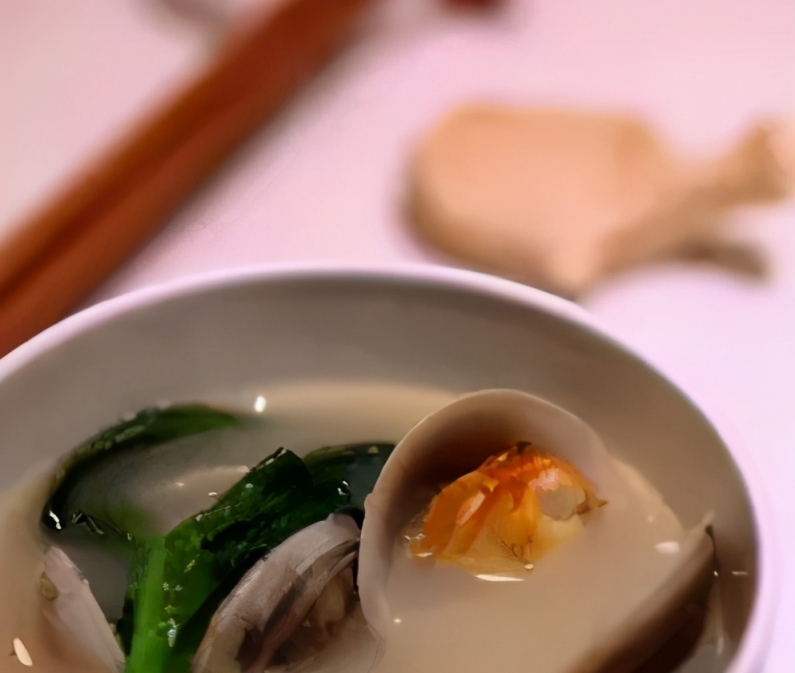 鯽魚湯和蛤蜊鯽魚的做法，鯽魚無腥味，肉質鮮嫩