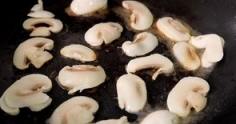 白汁蘑菇培根意粉，白汁蘑菇培根意粉的做法