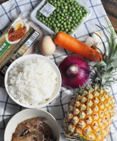 蝦仁菠蘿炒飯，蝦仁菠蘿炒飯的家常做法