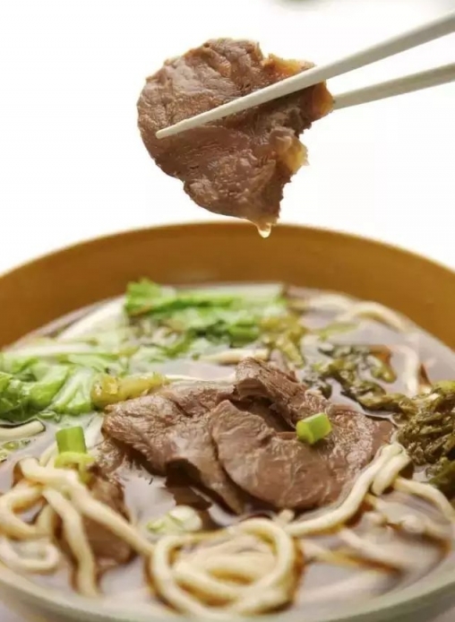 從個人口味、工作性質和生活習慣來看台灣人午餐吃什麼？